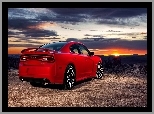 Czerwony, Dodge Charger SRT 8